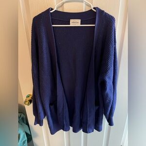 Aritzia cardigan sz M